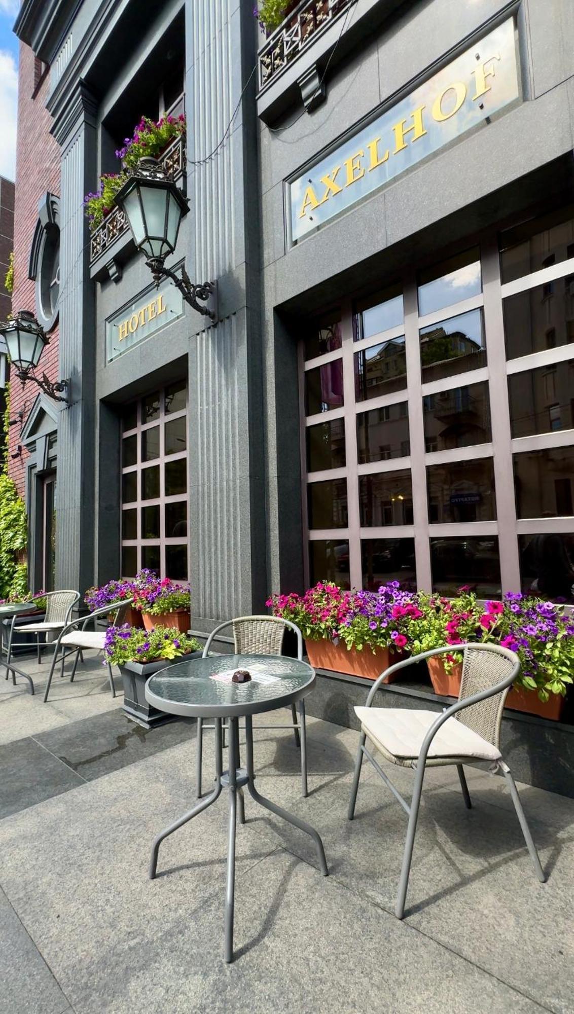 Axelhof Boutique Hotel Dnipro Exterior foto