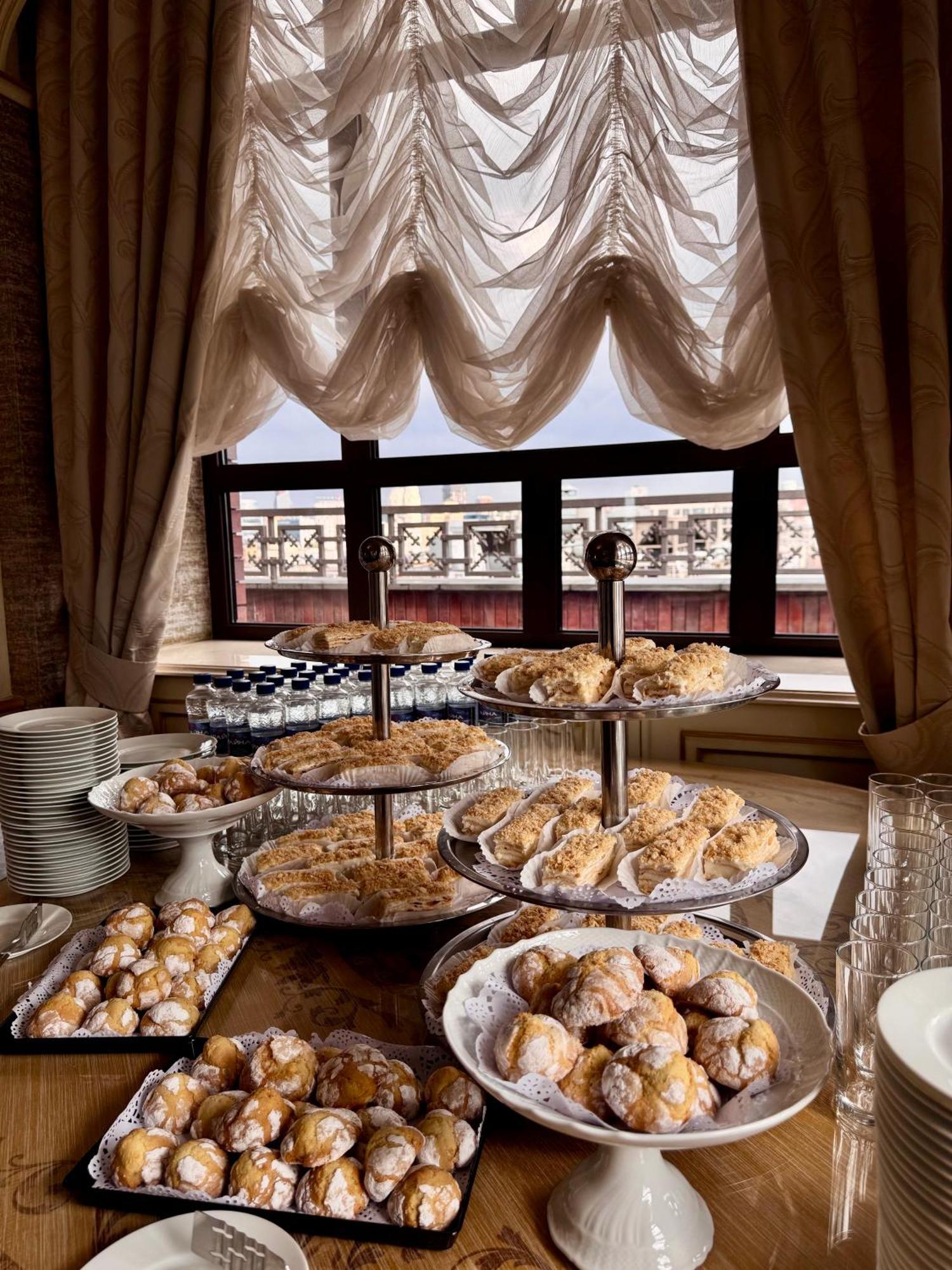 Axelhof Boutique Hotel Dnipro Exterior foto