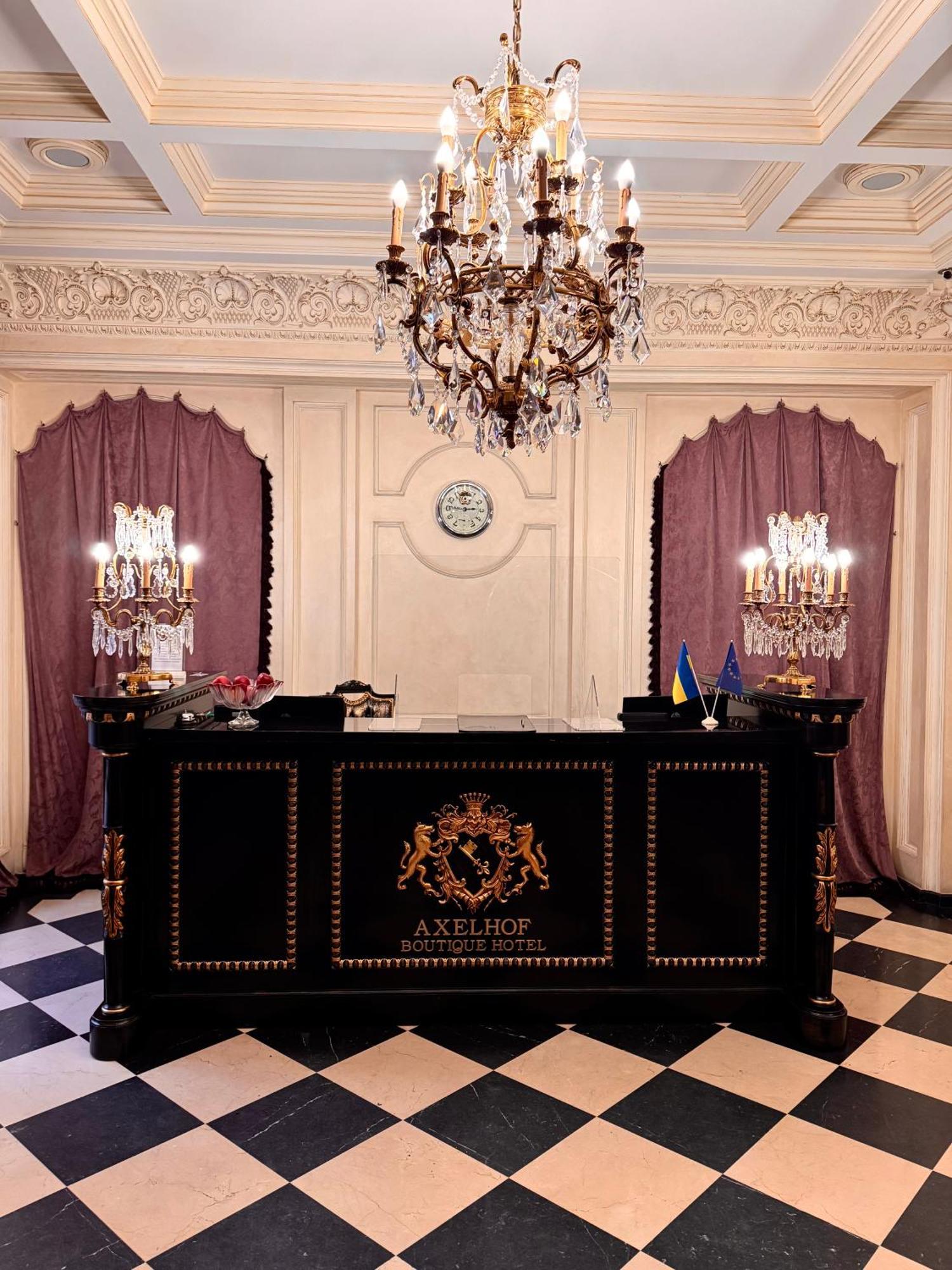 Axelhof Boutique Hotel Dnipro Exterior foto